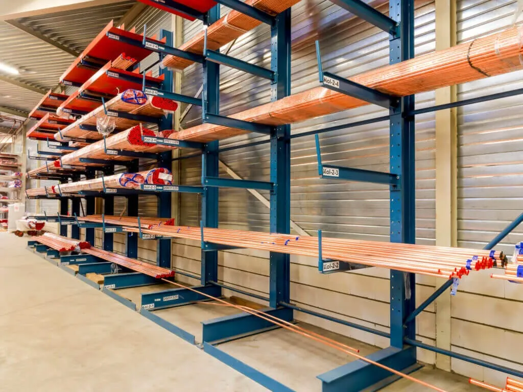 Draagarmstelling met lange profielen en buismateriaal